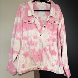 Pink and white spotted lightweight shacket.  Size is XXL
